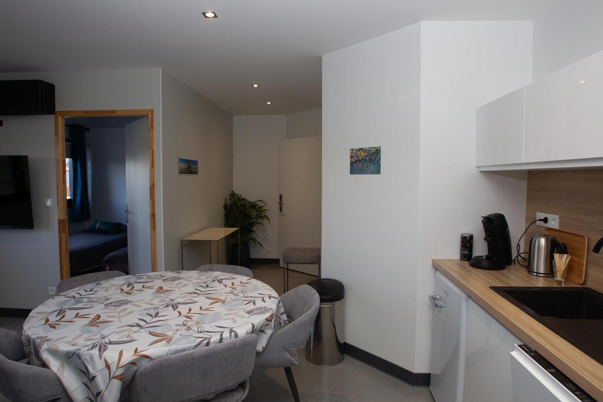 Appart Hotel Coutances Exterior photo